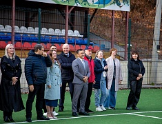 Мэр Благовещенска Олег Имамеев встретился с ребятами из ДНР