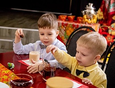 Благовещенск и Хэйхэ «обменялись» семьями