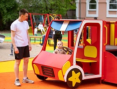 Ещё одну инклюзивную детскую площадку открыли в Благовещенске