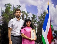 Накануне Дня работника торговли в Благовещенске чествовали руководителей, продавцов, менеджеров и официантов