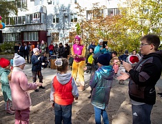 В Благовещенске открыли ещё 3 обновлённые детские площадки