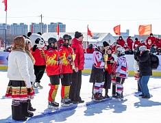 Соревнования по хоккею в рамках Международного российско-китайского фестиваля зимних видов спорта