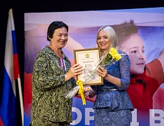 «Цветущий квартал» и «Сад памяти» взяли гран-при фестиваля цветов в Благовещенске