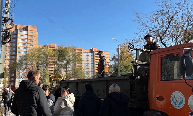 65 тонн мусора собрали участники «Города берегу» в Благовещенске. Поддержать акцию призвал мэр Олег Имамеев 