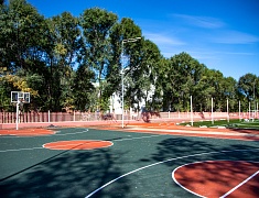 Мэр Олег Имамеев оценил ход работ на стадионе Алексеевской гимназии