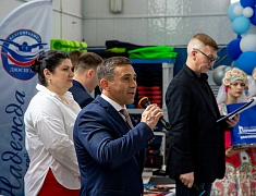 В Благовещенске впервые проходят соревнования по водному поло