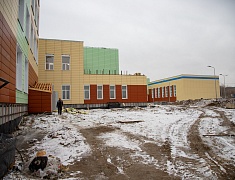 Мэр Благовещенска Олег Имамеев проинспектировал строительство нового корпуса 16 школы на улице Тепличной