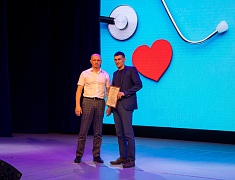 В Благовещенске медработников поздравили с профессиональным праздником