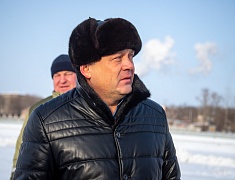 Темпы работ по возведению берегоукрепления Амура и Зеи оценили мэр амурской столицы Олег Имамеев