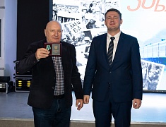 42 медали в честь юбилея Байкало-Амурской магистрали вручили благовещенцам