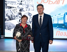 42 медали в честь юбилея Байкало-Амурской магистрали вручили благовещенцам
