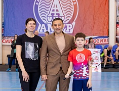 В честь Года семьи в Благовещенске провели семейный бадминтон