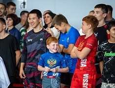 В Благовещенске прошёл открытый кубок города по спортивной борьбе на призы спортивно-патриотического клуба «Машина»