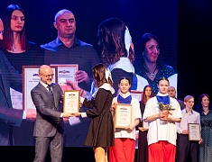 Более сорока одарённых детей получили премию мэра Благовещенска