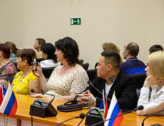 Накануне Дня работника торговли в Благовещенске чествовали руководителей, продавцов, менеджеров и официантов