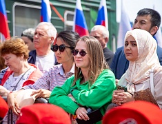 Благовещенск встретил уникальный агитпоезд Минобороны