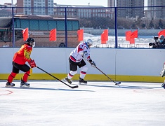 Соревнования по хоккею в рамках Международного российско-китайского фестиваля зимних видов спорта