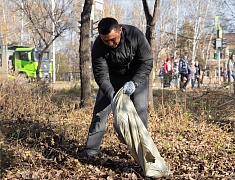 В рамках акции «Город берегу» большой субботник прошел на улице Чайковского