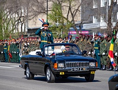 Торжественное прохождение войск Благовещенского гарнизона