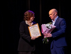 В Благовещенске с 90-летием поздравили Центр эстетического воспитания детей им. В. В. Белоглазова