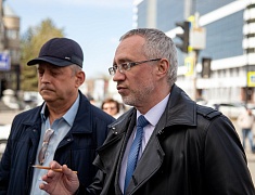 До конца года в Благовещенске обновят фасады 9 торговых центров 