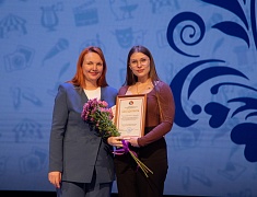 Мэр Благовещенска поздравил представителей творческих профессий с профессиональным праздником