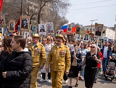В Благовещенске прошла акция «Бессмертный полк России»