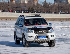 Автомобильные гонки в рамках Международного российско-китайского фестиваля зимних видов спорта