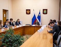 Встреча мэра Благовещенска с активистами "Движение первых"