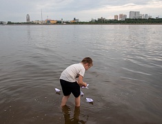 В Благовещенске прошла акция, посвященная Дню памяти детей-жертв войны в Донбассе
