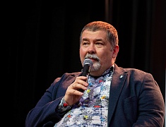 Встреча с Сергеем Лукьяненко прошла в Благовещенске