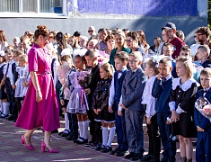 В школах Благовещенска прошли торжественные линейки