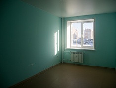 Дмитрий Гумиров вручил ключи от благоустроенных квартир первым новосёлам 