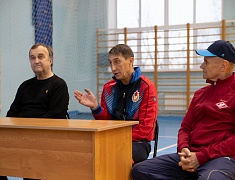 Мастер-класс по футболу от заслуженного мастера спорта России Сергея Березина