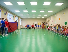 Маленькие патриоты отметили День флага в детских садах Благовещенска