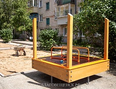 Двор на улице Пограничной в Благовещенске обзаведется детской площадкой с игровыми комплексами