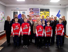 В спортивной школе №3 Благовещенска открыли уголок памяти Героя России Владимира Барахтенко