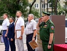 В Благовещенске торжественно открыли «Мурал Победы»