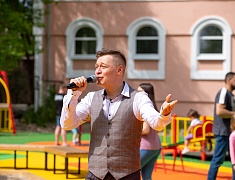 Ещё одну инклюзивную детскую площадку открыли в Благовещенске