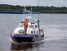 Олег Имамеев поздравил бойцов с Днем Военно-морского флота