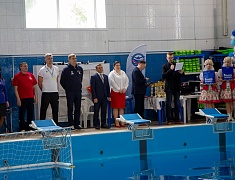 В Благовещенске впервые проходят соревнования по водному поло