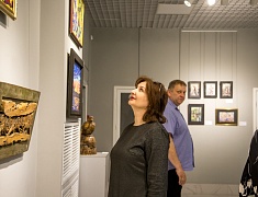 В Выставочном зале открылась персональная выставка Алексея Сидорова