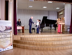 В Центральной детской школе искусств подвели итоги l Дальневосточного музыкального конкурса им. Марии Кнауф-Каминской в номинации «Фортепиано»