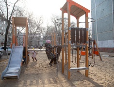 В центре Благовещенска преобразили ещё одну территорию, благоустроенную по программе «1000 дворов» 