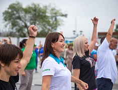 Порядка 350 благовещенцев вышли на общегородскую зарядку