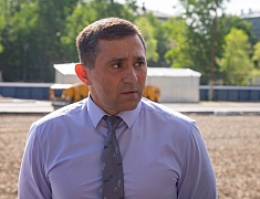 Рабочее совещание мэра Благовещенска Олега Имамеева по строительству умной спортивной площадки в Моховой пади