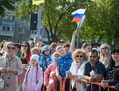 Парад семей и трудовых династий в честь празднования дня рождения Благовещенска