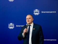 В Благовещенске чествовали муниципальных служащих