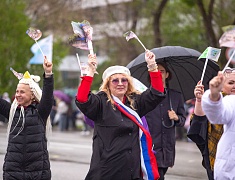 Шествие трудовых коллективов отгремело в Благовещенске!