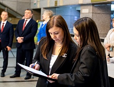 Мэр областного центра представил отчет о работе администрации